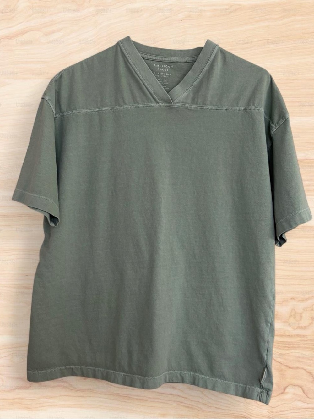 American Eagle Outfitters Men's V-Neck Tee - Olive Green